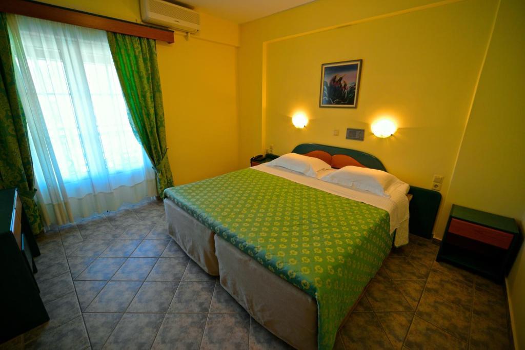 Hotel Odeon วาซีลีกี ห้อง รูปภาพ